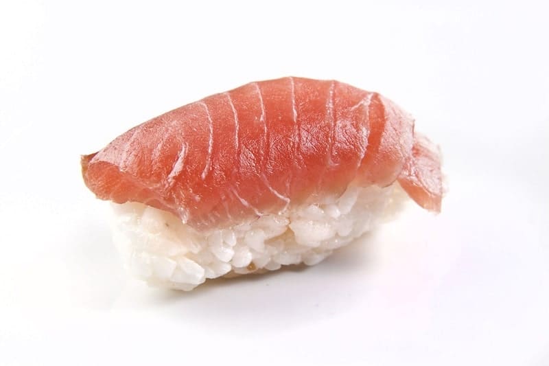 salmon nigiri