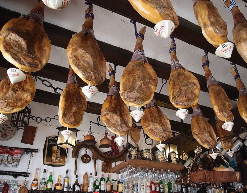 serrano ham vs prosciutto